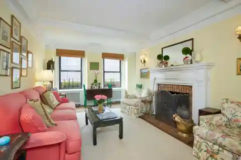 Gracious Pre-War Elegance