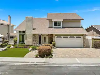 Spacious Home with Stunning City View Deck