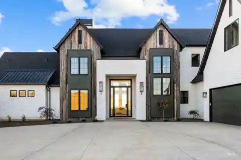 Turnkey Fully Custom Dream Property