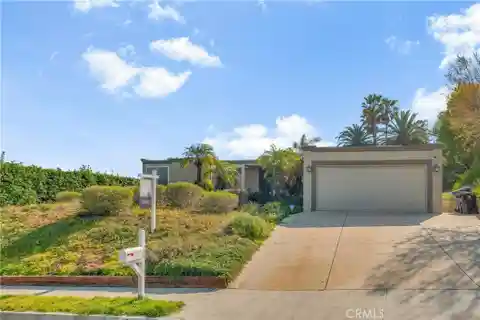 The Perfect California Lifestyle in Granada Hills