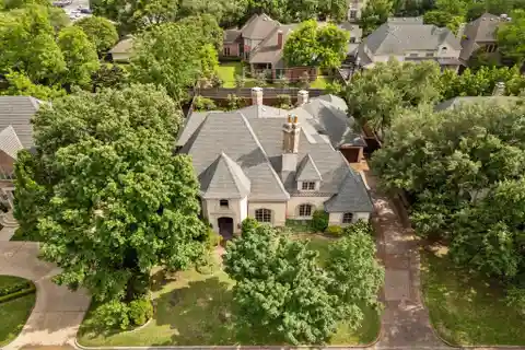 Fabulous Executive Home in Preston Hollow