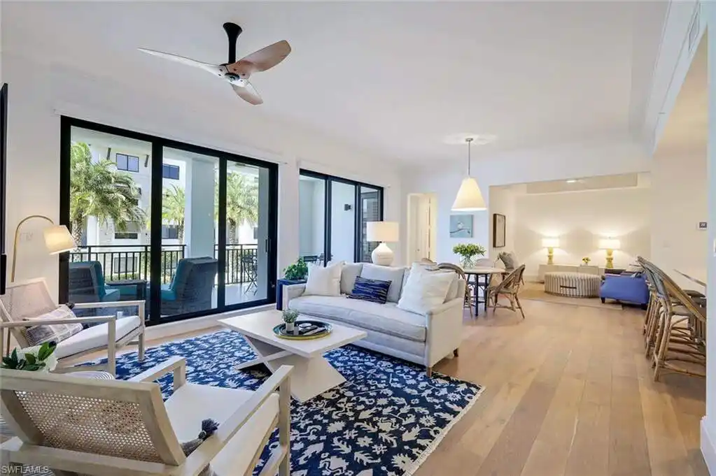 Spectacular Property at Naples Square