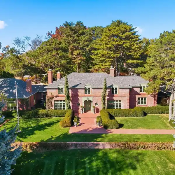 FULLY REIMAGINED STUNNING ESTATE BRINGS WARMTH & ARTISTRY TO EVERY SPACE