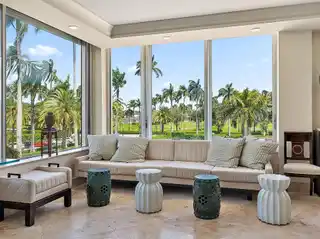 Lovely Condominium on Palm Beach Island