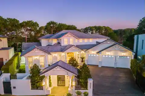 Hamptons-inspired Sanctuary in Sanctuary Cove