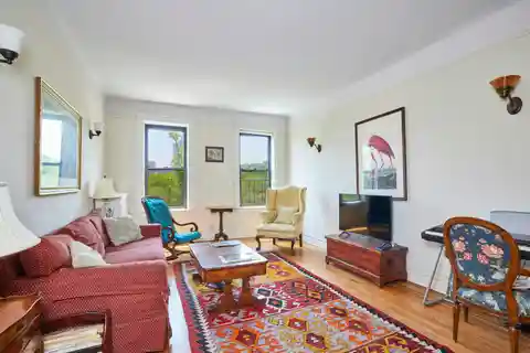 Grand Classic with Riverside Serenity