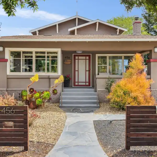 BEAUTIFULLY UPDATED CRAFTSMAN BUNGALOW