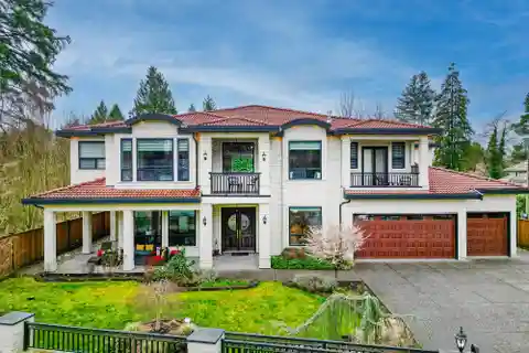 Impressive Home in West Maple Ridge