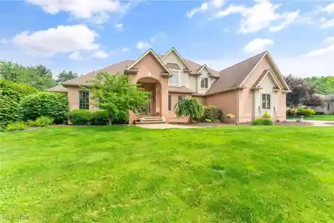 Remarkable Six-Bedroom Estate