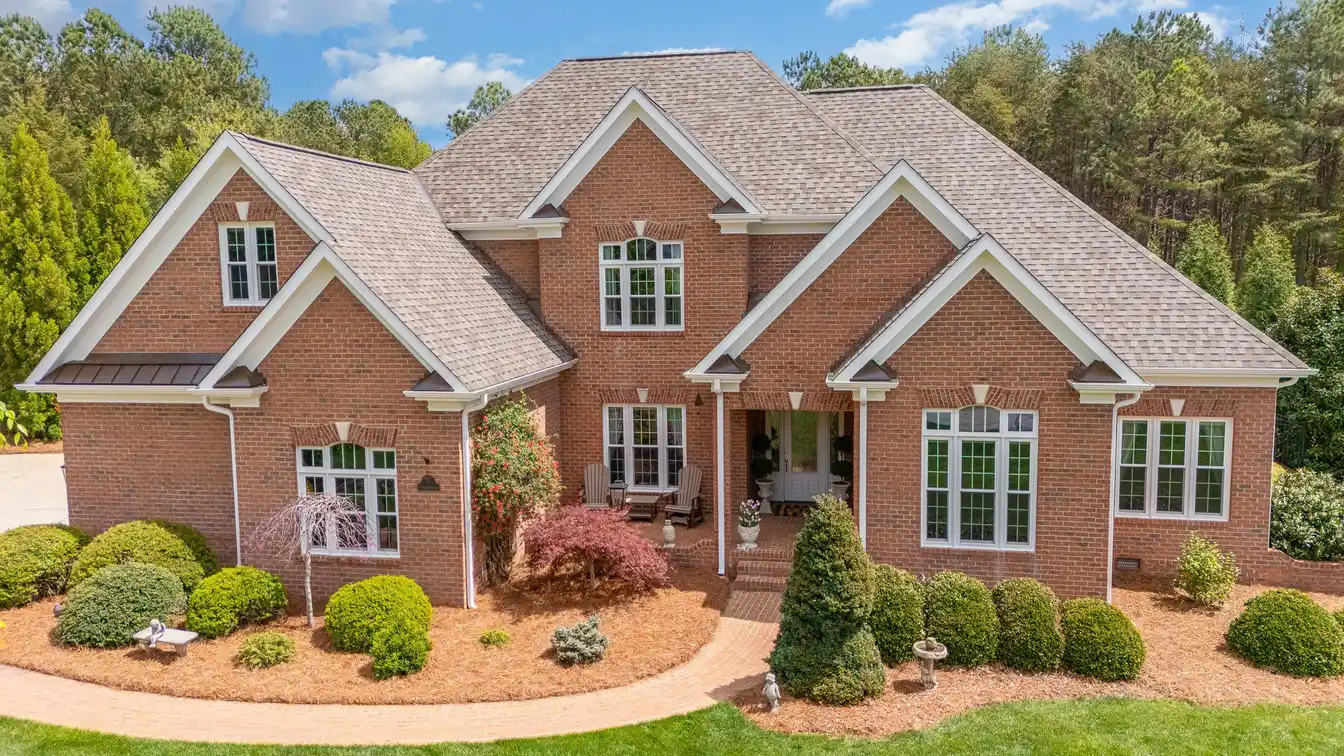 Absolute Perfection in Woodbury Park