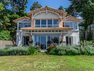Traditional Pornic Villa with Sea View