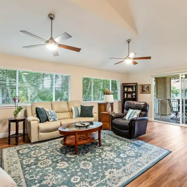 ISLAND LIVING AT ITS BEST IN THIS STUNNING HOME