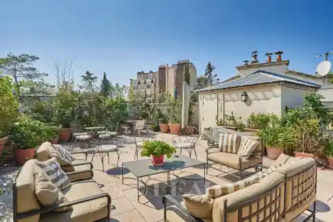 Exceptional Private Mansion