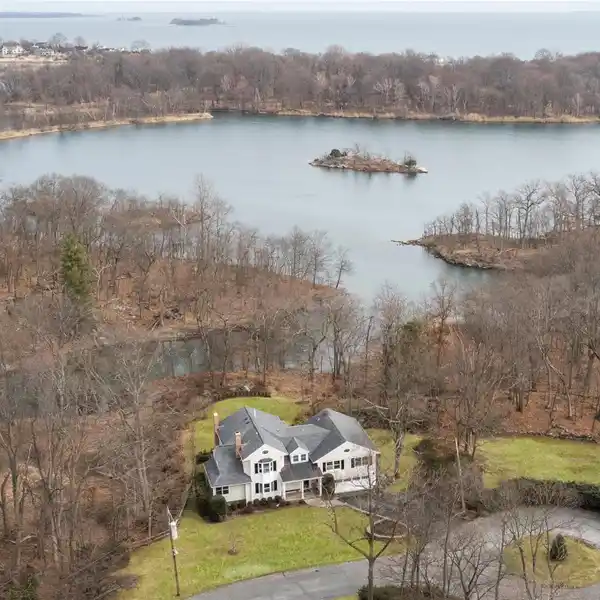 GRACIOUS HOME ON A QUIET CUL-DE-SAC