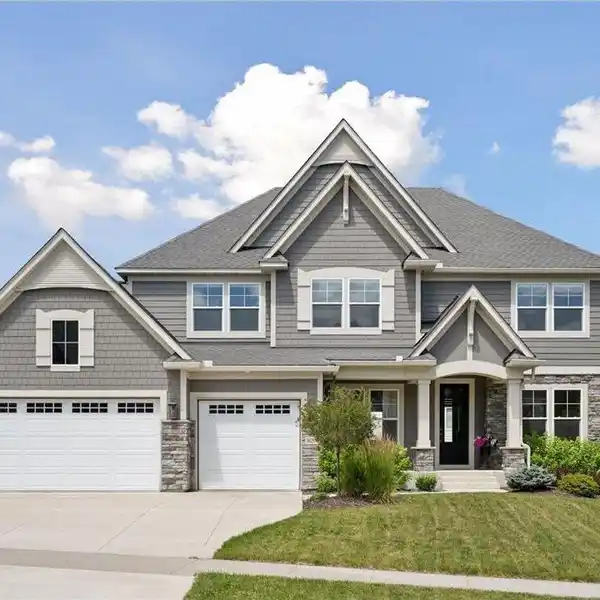 EXCEPTIONAL HOME IN THE RIDGE AT ELM CREEK