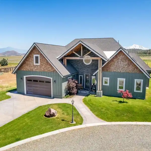 MAGNIFICENT HOME