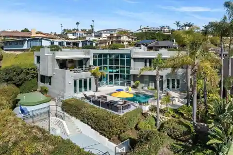 Contemporary Home with Breathtaking Ocean Views