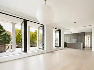 Sunlit Penthouse with Private Terrace