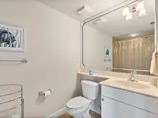 Luxury Gulf Harbour Living with Wraparound Lanai