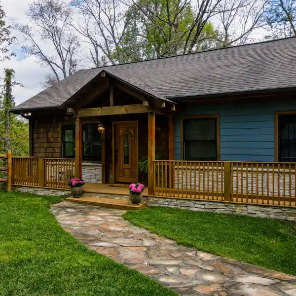 COZY COMFORT MEETS PRIME HIGH COUNTRY LOCATION