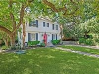 CHARMING HOME IN DESIRABLE PEMBERTON HEIGHTS