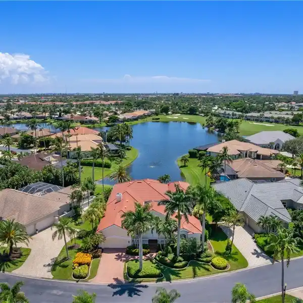 RARE COURTYARD-STYLE ESTATE