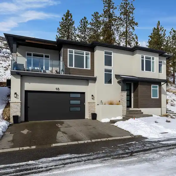 BREATHTAKING LAKE VIEW HOME IN WEST KELOWNA