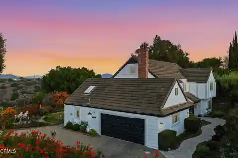 Terra Bella Estates Custom Home with Sweeping Views