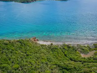 Sprawling Waterfront Oasis Property in Fortsberg