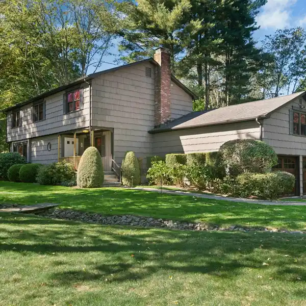 WARM AND INVITING COLONIAL-STYLE HOME