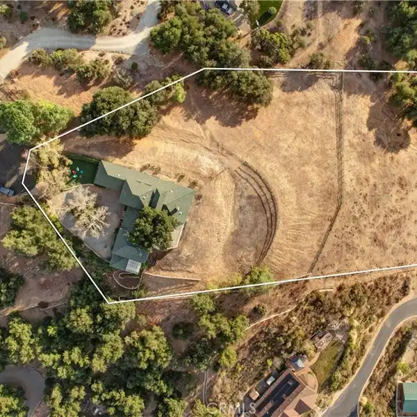 CUSTOM RANCH ESTATE IN RANCHO CAPISTRANO