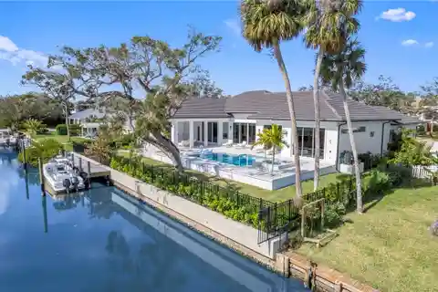 Beautiful 2024 Custom Build with All the Amenities