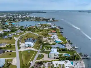 Incredibly Rare Gated Compound in the Historic Cape Haze