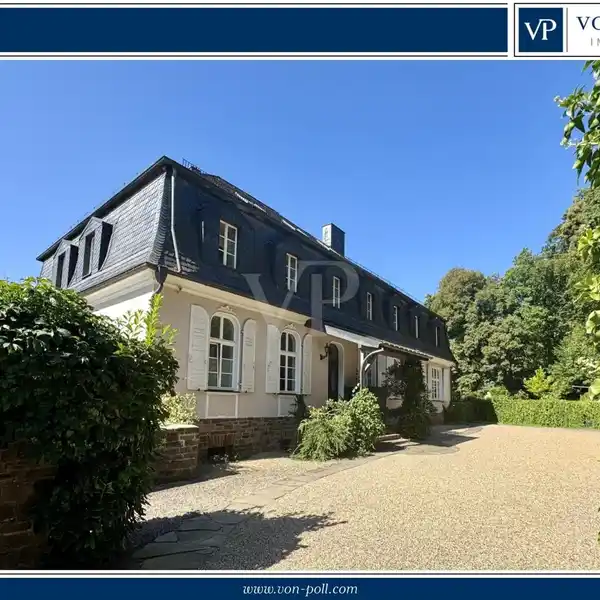 VERSATILE HISTORIC VILLA