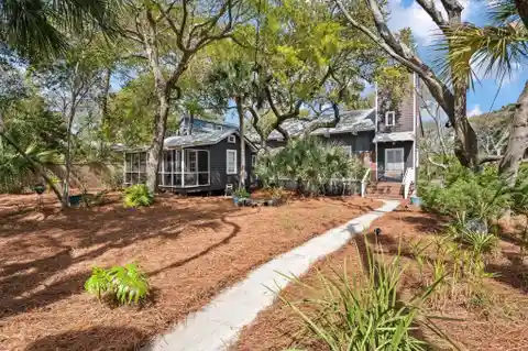 Ocean Oak Cottage