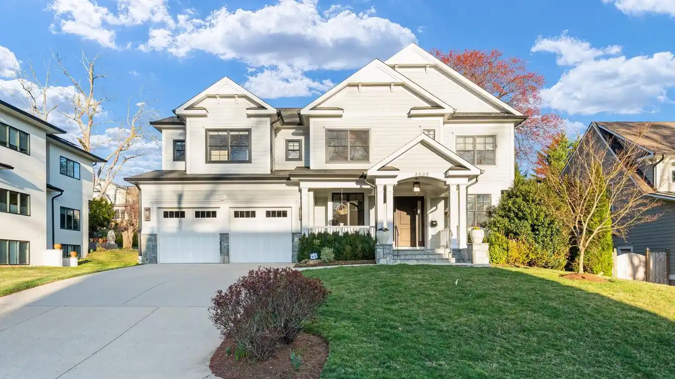 Beautiful Home with Impeccable Floor Plan