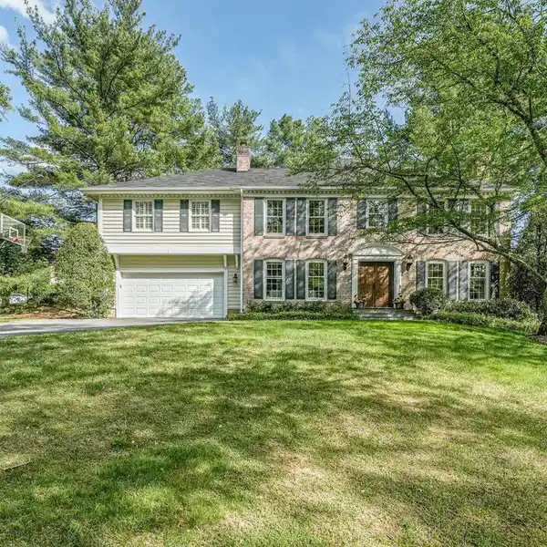 ELEGANT CENTER HALL COLONIAL
