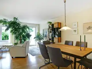 Spacious and Comfortable Home in a Quiet Location