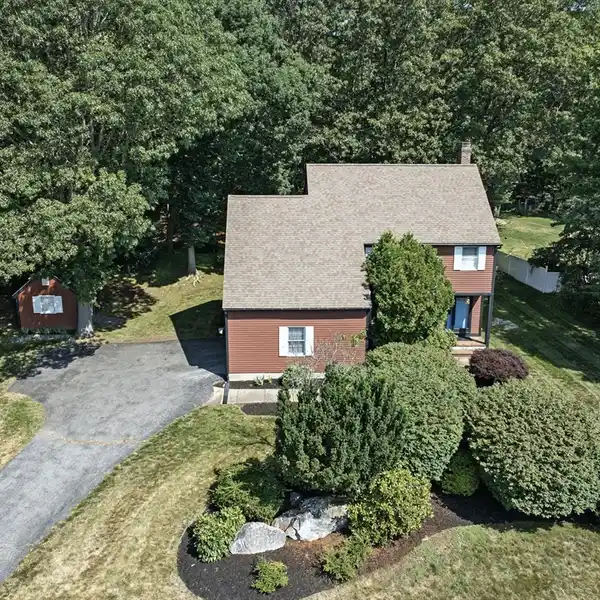 METICULOUSLY MAINTAINED AND IMPROVED HOME IN COVETED SQUIRE'S GLEN
