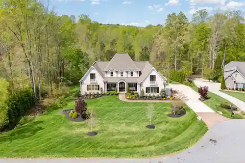 Builder's Home with Endless Features