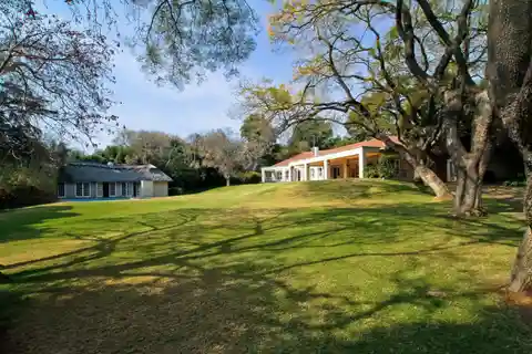 Three Bedroom House for Sale in Sandhurst