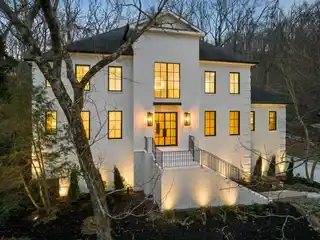 Spectacular Renovation in a Hot Location