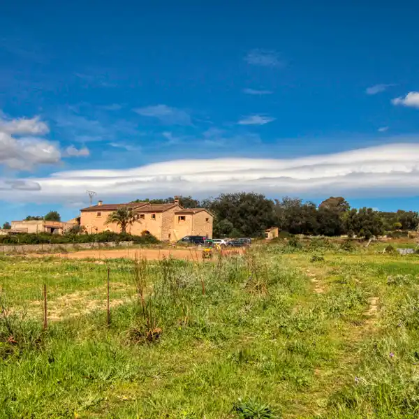 A LARGE PROPERTY OF FERTILE LAND WITH A HISTORIC HOUSE