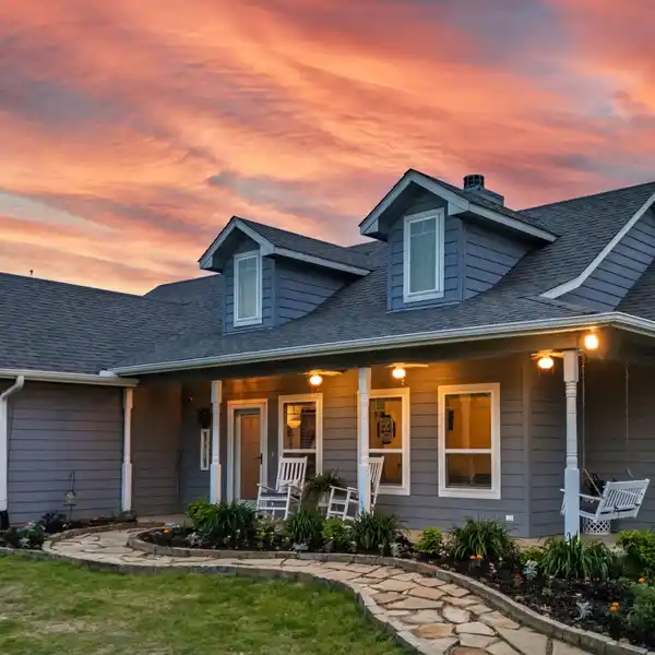 EXCEPTIONAL 35-ACRE PROPERTY