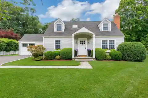 Beautifully Maintained Cape Cod Home