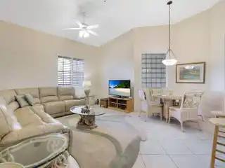 Airy Top-Floor Condo with Elevator and Sunset Views