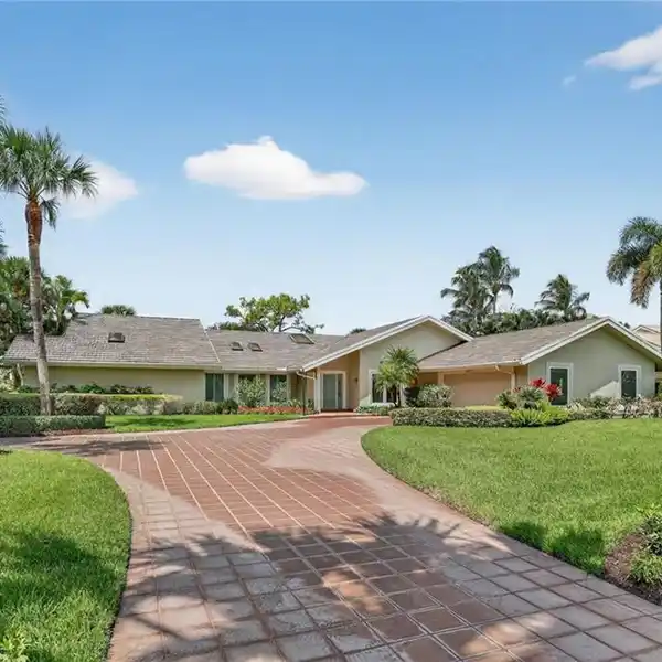 RESORT-STYLE LIVING IN EXCLUSIVE MARINER SANDS