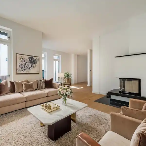 STYLISH VILLA IN EXCLUSIVE LOCATION