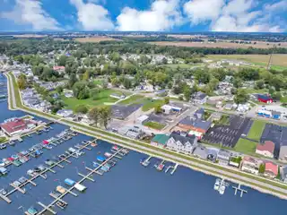 Beautiful Waterfront Home in Desirable Harbor Hills