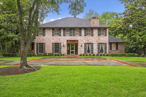 Inviting Traditional Style Home